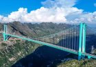 Chinese brug van 758 meter lengte stort maanden na opening in