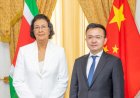 Honorair consul Hong Kong en Chinese topdiplomaat maken opwachting bij president