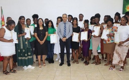 Vierentwintig cursisten behalen certificaat Verpleeghulp