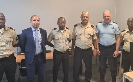 Koninklijke Marechaussee schenkt Docu-center aan Korps Militaire Politie Suriname