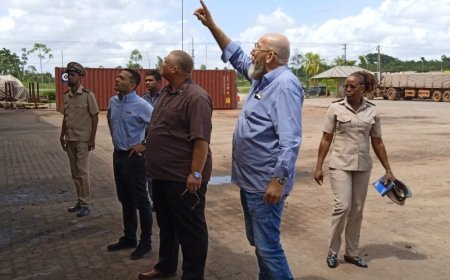 Dc Muller complimenteert hulpdiensten na brand