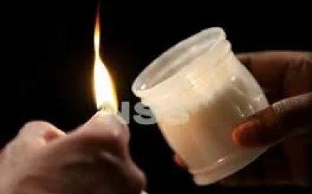 Bromfietser (14) overlijdt na botsing tegen vangrail