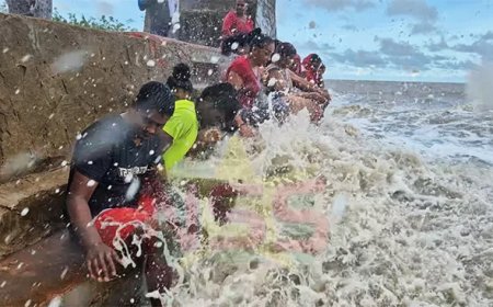 Ganga Nahaan te Weg naar Zee en andere locaties