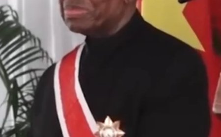 Niet erkende leider gaat heen