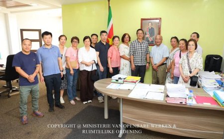 Minister Tsang ontvangt Chinese diaspora uit Nederland voor investeringsgesprek