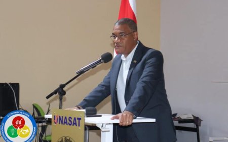 Minister Baasaron aanwezig tijdens ondertekening MoU UNASAT en Saxion