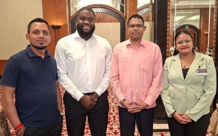 Surinaamse diplomaten versterken internationale betrekkingen in India