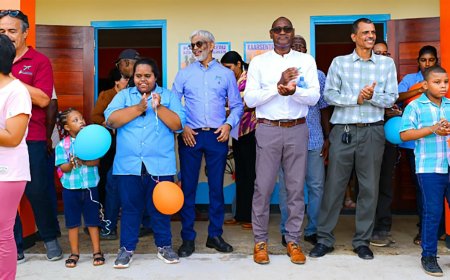 Staatsolie schenkt Stichting Matoekoe moderne werkruimte voor pupillen