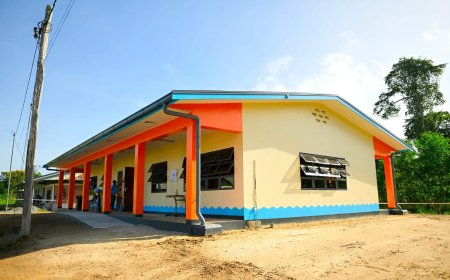 Staatsolie schenkt nieuwe werkruimte aan pupillen van Matoekoe