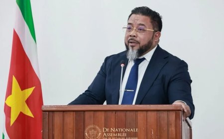 Bronto Somohardjo: “Politici moeten niet boven het volk staan”