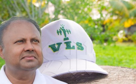 Politicus Vishnudatt riskeert tien maanden cel wegens belastingfraude in Nederland