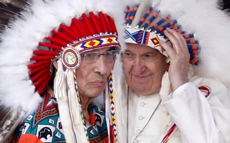 Vaticaan stuurt historische Inuit-kajak en andere artefacten terug naar inheemse gemeenschapp