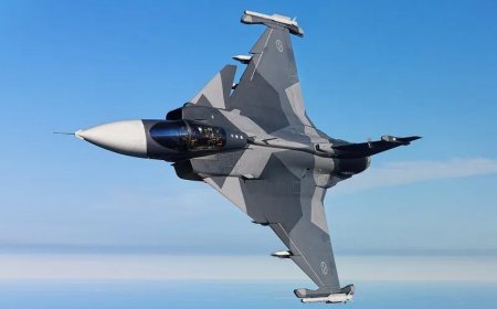 Colombiaanse president Petro tekent deal van $ 4,3 miljard voor 17 gevechtsvliegtuigen 