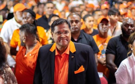 Santokhi dacht aan vervroegde verkiezingen