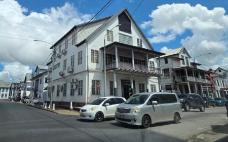 Constitutioneel Hof verliest gebouw aan Anti-corruptiecommissie