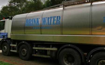 Iedere dag waterleveringen voor de Paramaribo Zoo