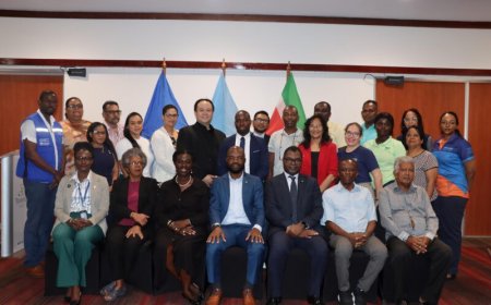 Delegatie uit Guyana voor malaria-eliminatie-uitwisselingsbezoek in Suriname