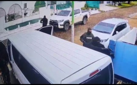 EEN SPIEGEL VOOR POLITIE EN JUSTITIE