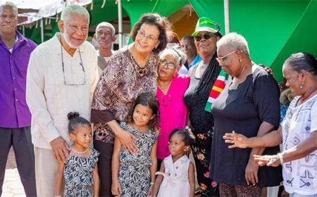 Simons eert ouderen tijdens Bigi Sma Dey: Generaties moeten elkaar blijven dragen