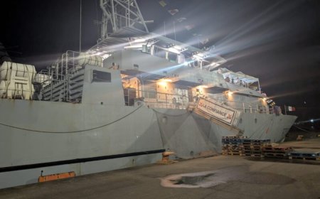 Franse ambassade verwelkomt La Confiance en bemanning