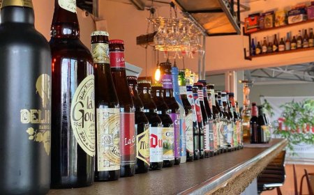 Man steekt drinkmaat in hals na ruzie om blik bier