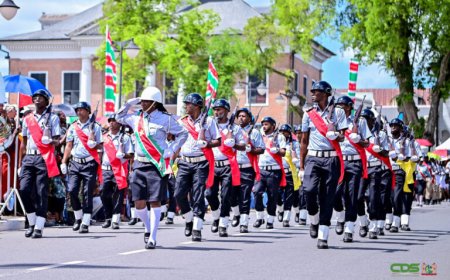 Veel mensen op de been voor viering 50 jaar Srefidensi