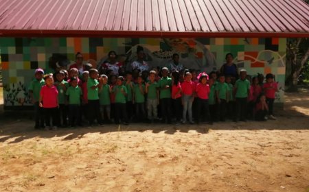 Kleuters OS Santopolderweg genieten van bezoek dierentuin