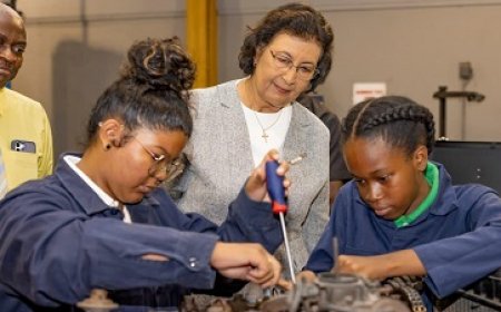 President bezoekt Natin: “Beroepsonderwijs motor voor diversificatie economie”