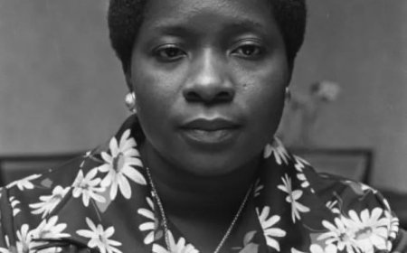 Een jarenlang herdachte stem: Liesbeth Clarke kijkt terug