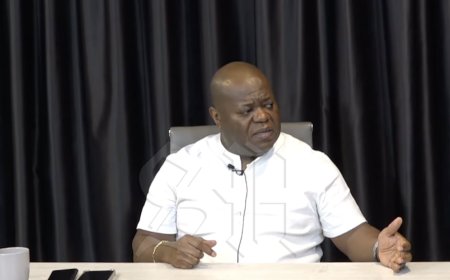 Bee: “Zak van de minister is te klein om miljoenen te herbergen”