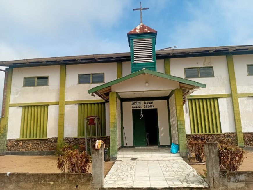 Botopasi viert 130-jarig bestaan met christelijke festiviteiten