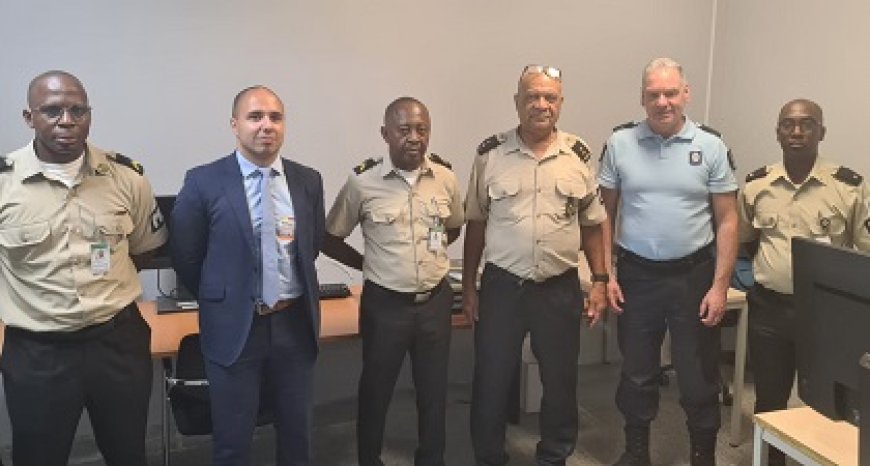 Koninklijke Marechaussee schenkt Docu-center aan Korps Militaire Politie Suriname