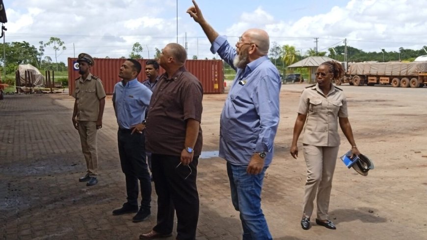 Dc Muller complimenteert hulpdiensten na brand