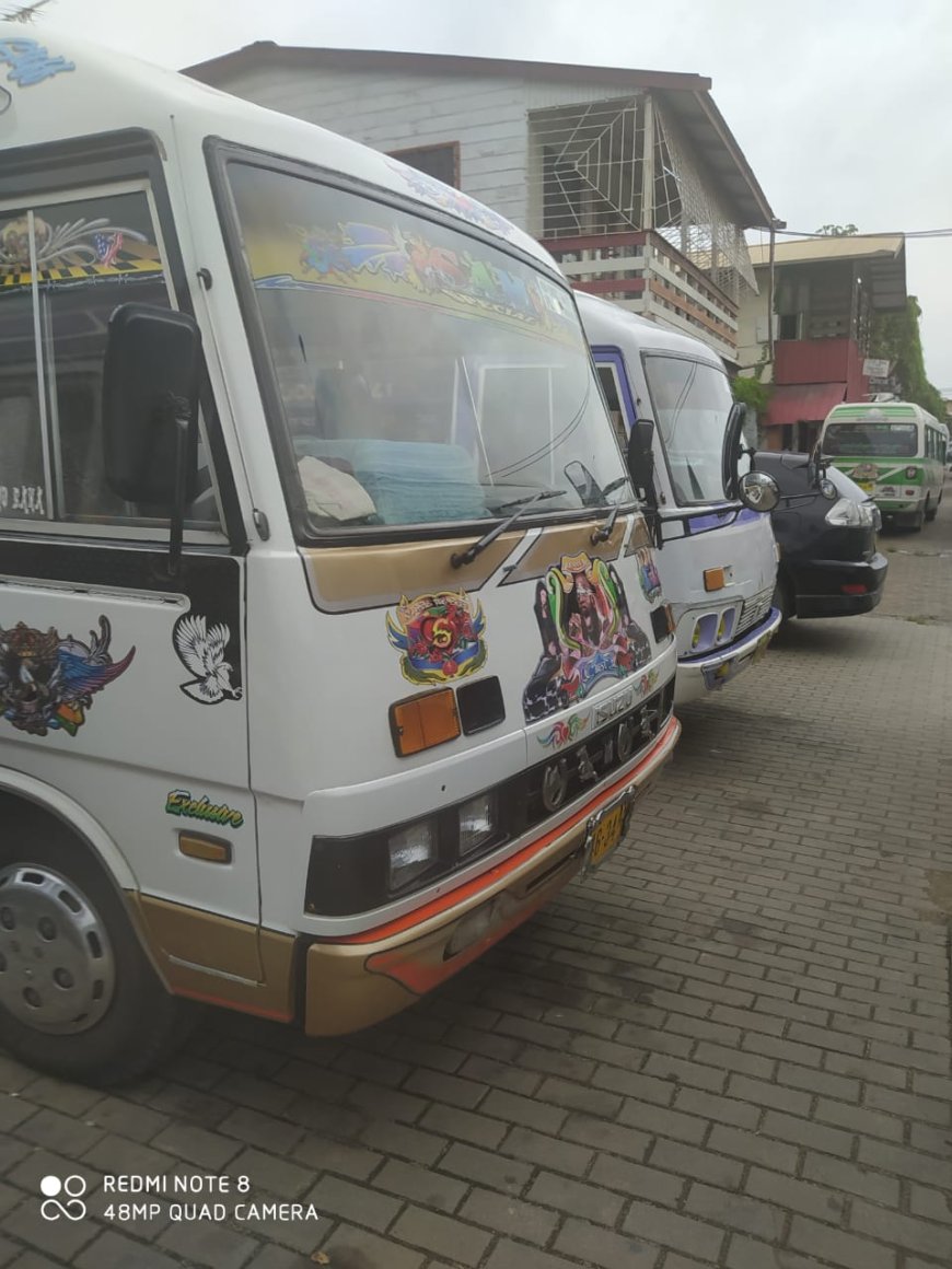 PLO slaat alarm over problemen in bussector