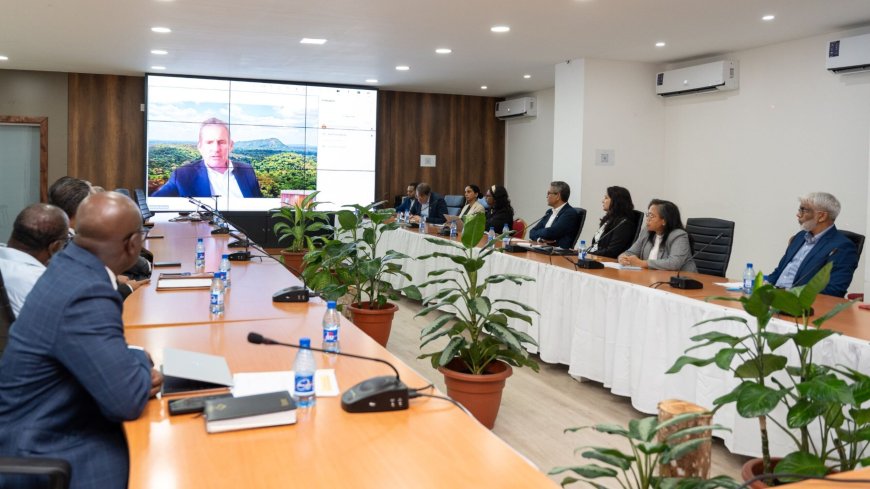 Rudolf Elias keert terug als president-commissaris van Staatsolie