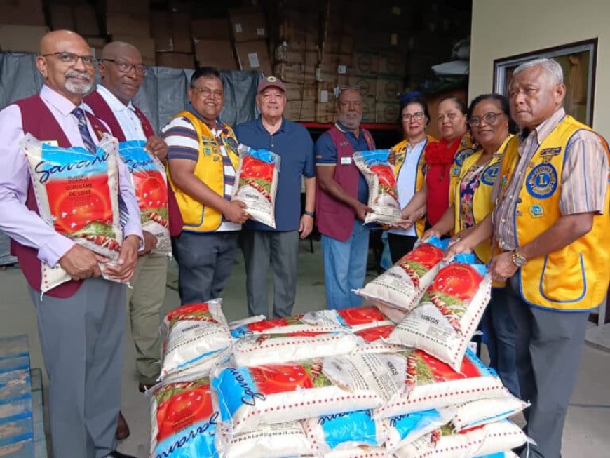 Lions Club Paramaribo Central en Sun Rice helpen getroffenen aardbeving