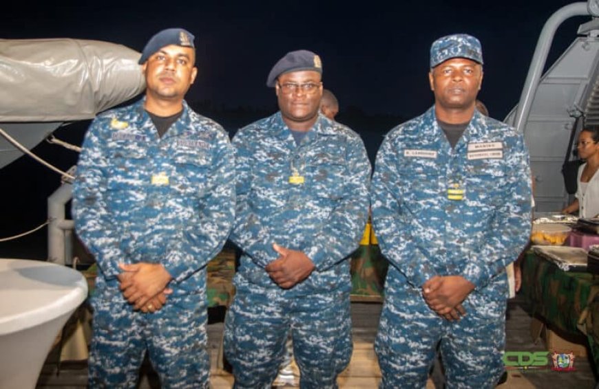 Nationaal Leger 18 hoger opgeleide officieren rijker