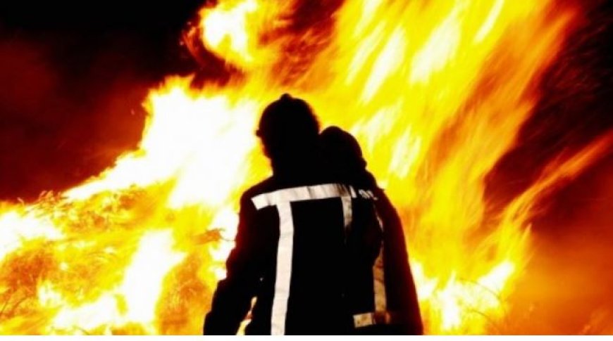 Woning aan Baitaliweg volledig verwoest door brand