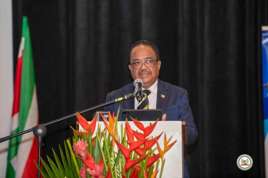 Rusland: Adek blijft het intellectuele hart van de natie