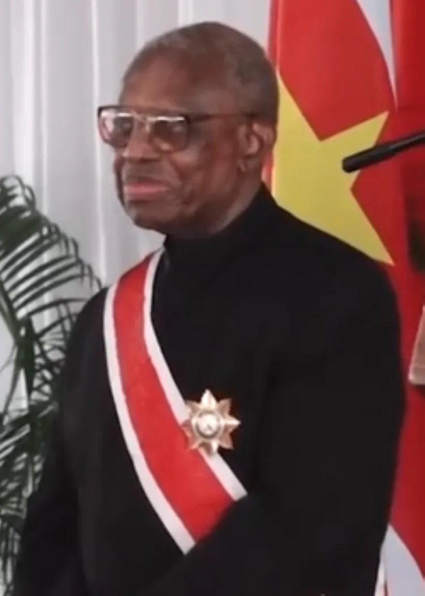 Niet erkende leider gaat heen