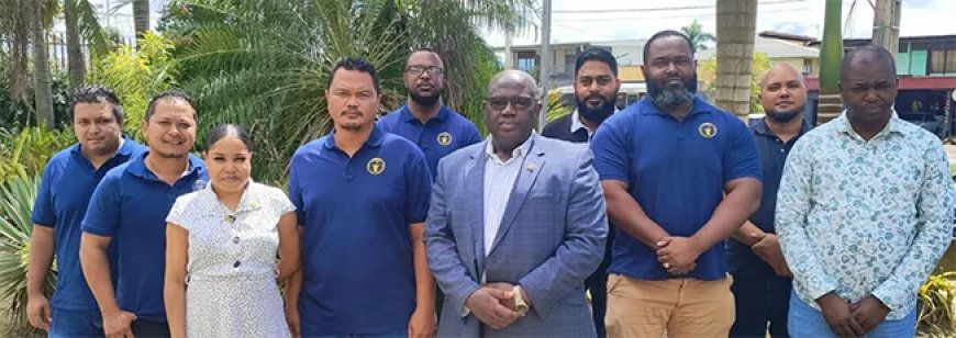 Landveld in overleg met luchtverkeersleiders over werkdruk en veiligheid