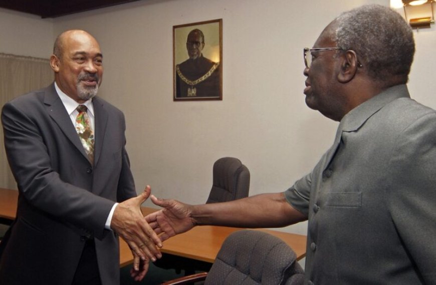 IN MEMORIAM — Ronald Venetiaan (1936-2025): opruimer van de paarse puinhopen