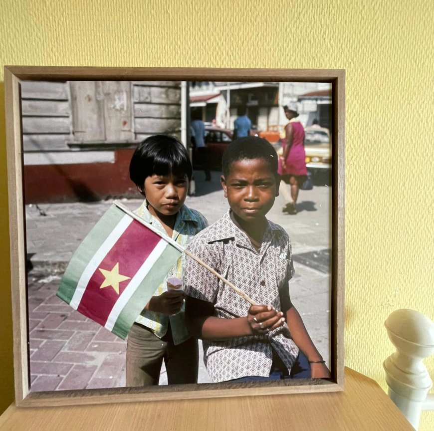 Oproep: Wie zijn deze twee jongens van 1975?