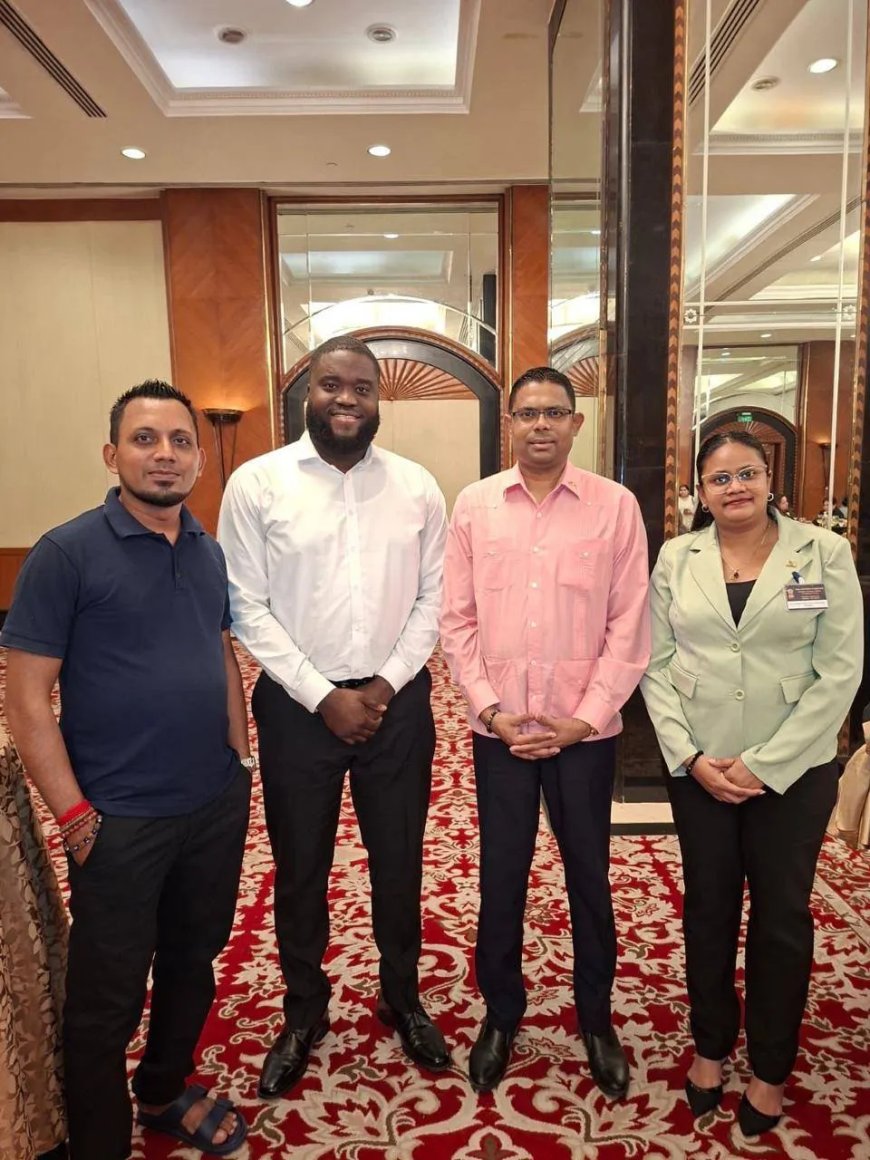 Surinaamse diplomaten versterken internationale betrekkingen in India