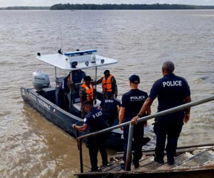 Frans-Guyana zoekt orde aan de Marowijnerivier