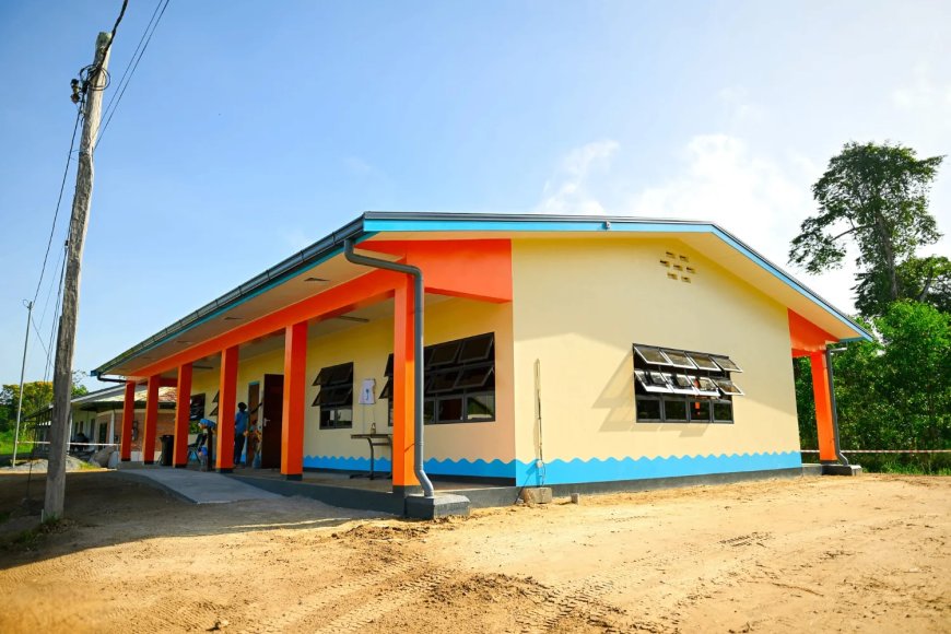 Staatsolie schenkt nieuwe werkruimte aan pupillen van Matoekoe