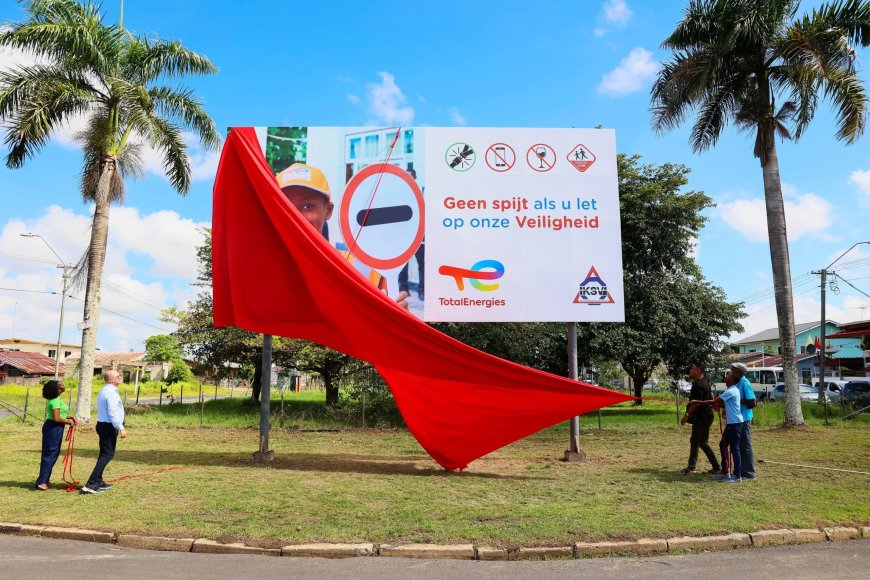 TotalEnergies plaatst verkeersveiligheidsbillboard om bewustwording te verhogen