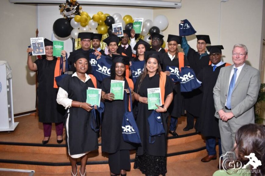 Eerste lichting Register Controllers geslaagd aan IGSR