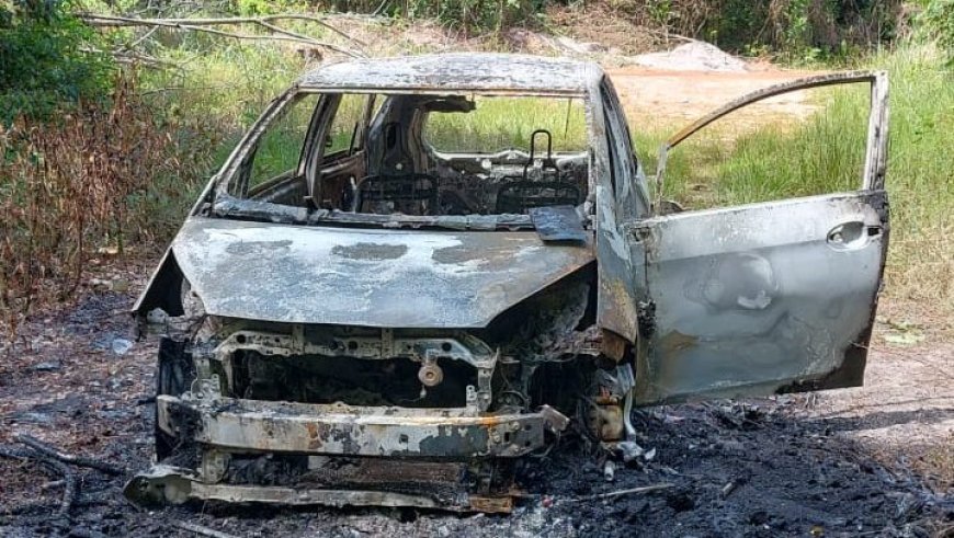 Drie auto’s beschadigd door brand op terrein van sloperij