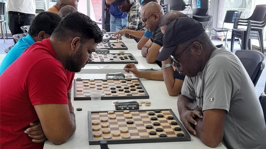 Burleson verstevigt koppositie in sneldamcyclus